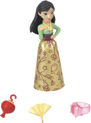 Poupée Surprise Disney Princess Color Reveal avec 6 Accessoires Magiques – HPX39
