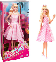 Barbie Le Film HPJ96 - Poupée Margot Robbie Robe Vichy