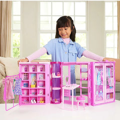 Barbie Dream Closet HXD58 - Dressing avec Poupée et Plus de 25 Vêtements et Accessoires