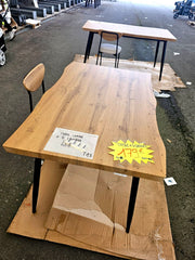 Ensemble Table Carrée Design Organique avec 4 Chaises Bois Naturel et Noir T13