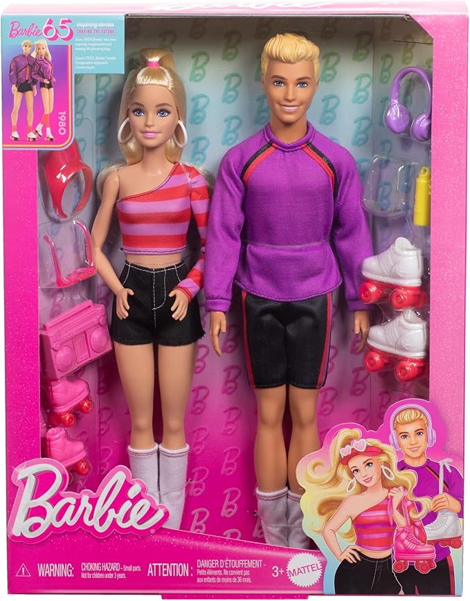 Barbie Fashionistas Coffret 2 poupées et 6 accessoires, poupées de collection Barbie et Ken en patins à roulettes, 65e anniversaire, HXK90